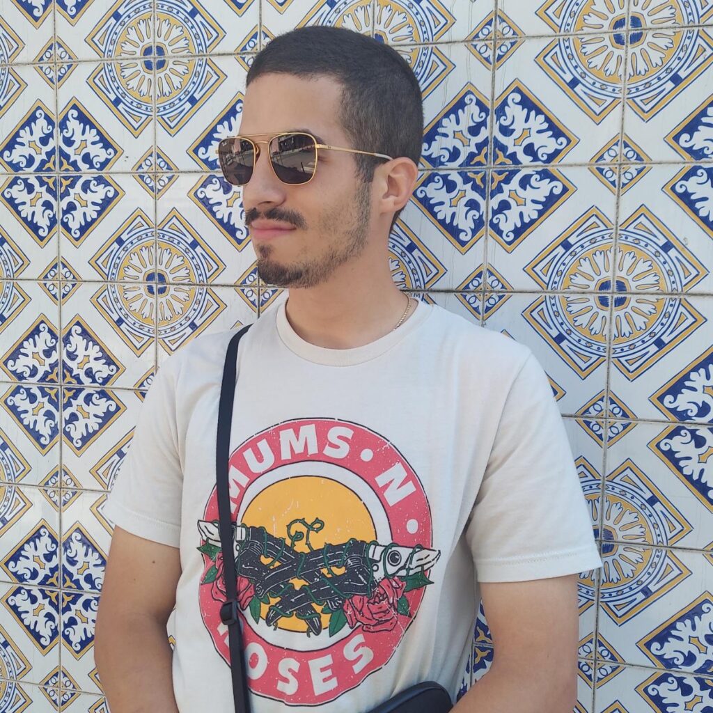 Photograph of Textamend Owner/Operator Joaquín Selva against a tiled backdrop in Portugal